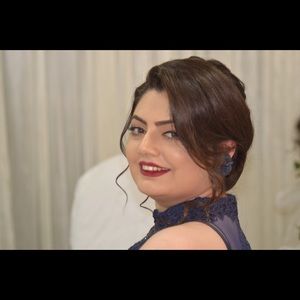 Meet your Posher, Madina